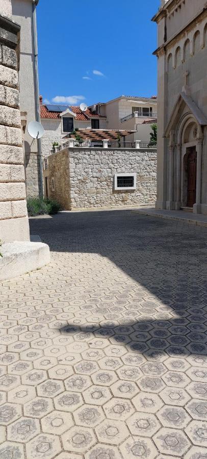Mira Apartament