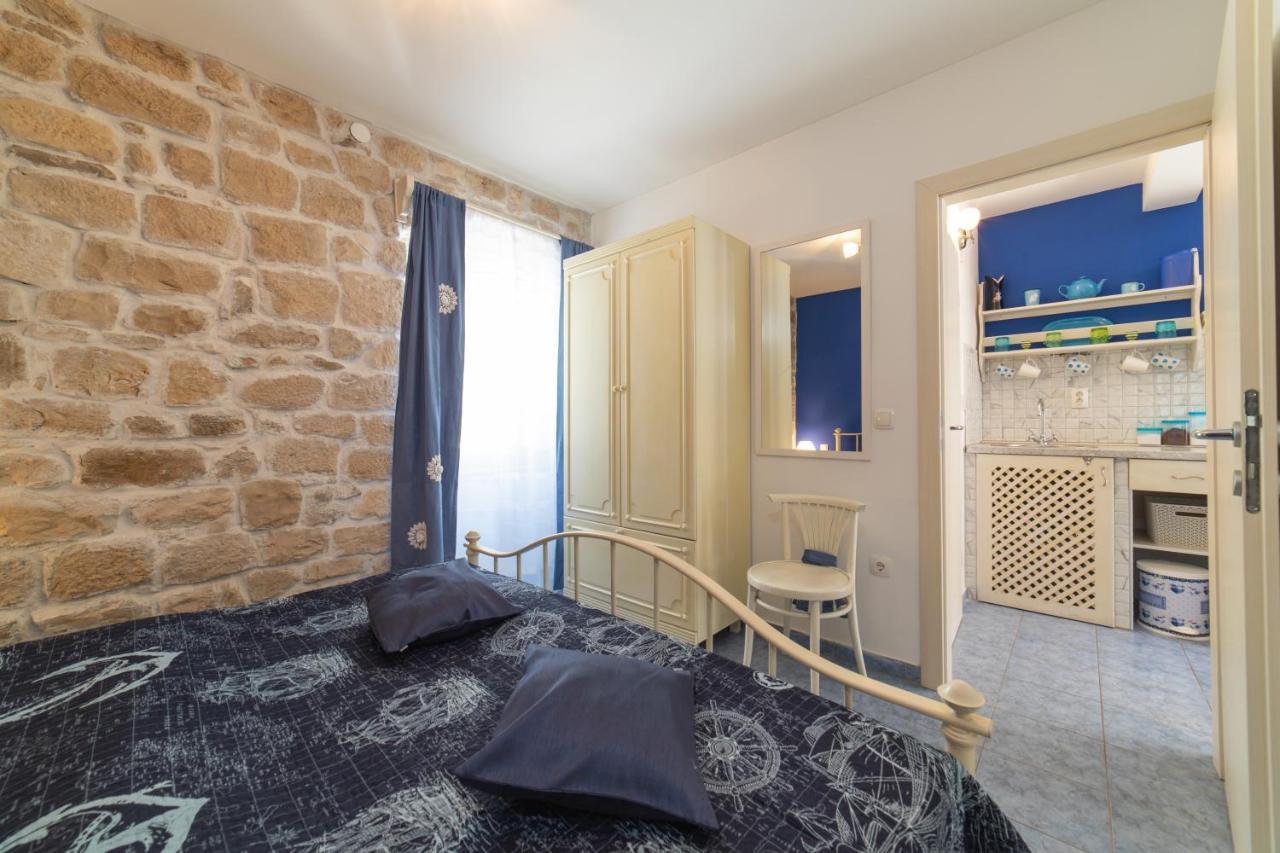 Mira Apartament *